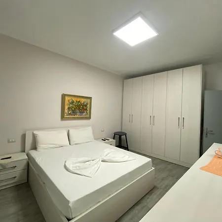 Enles Apartament *