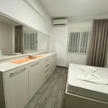 Apartment Enles Durres