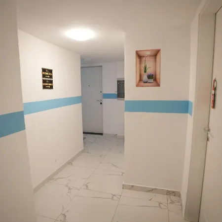 Hotel Enles *