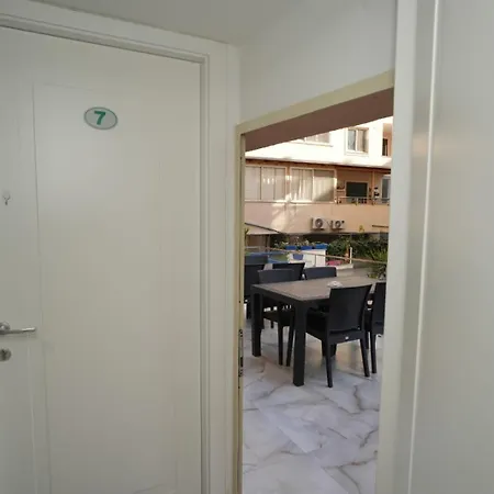Enles * Durrës
