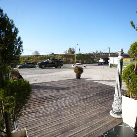 Hotel Enles *