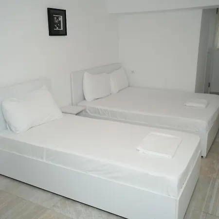 Hotel Enles *